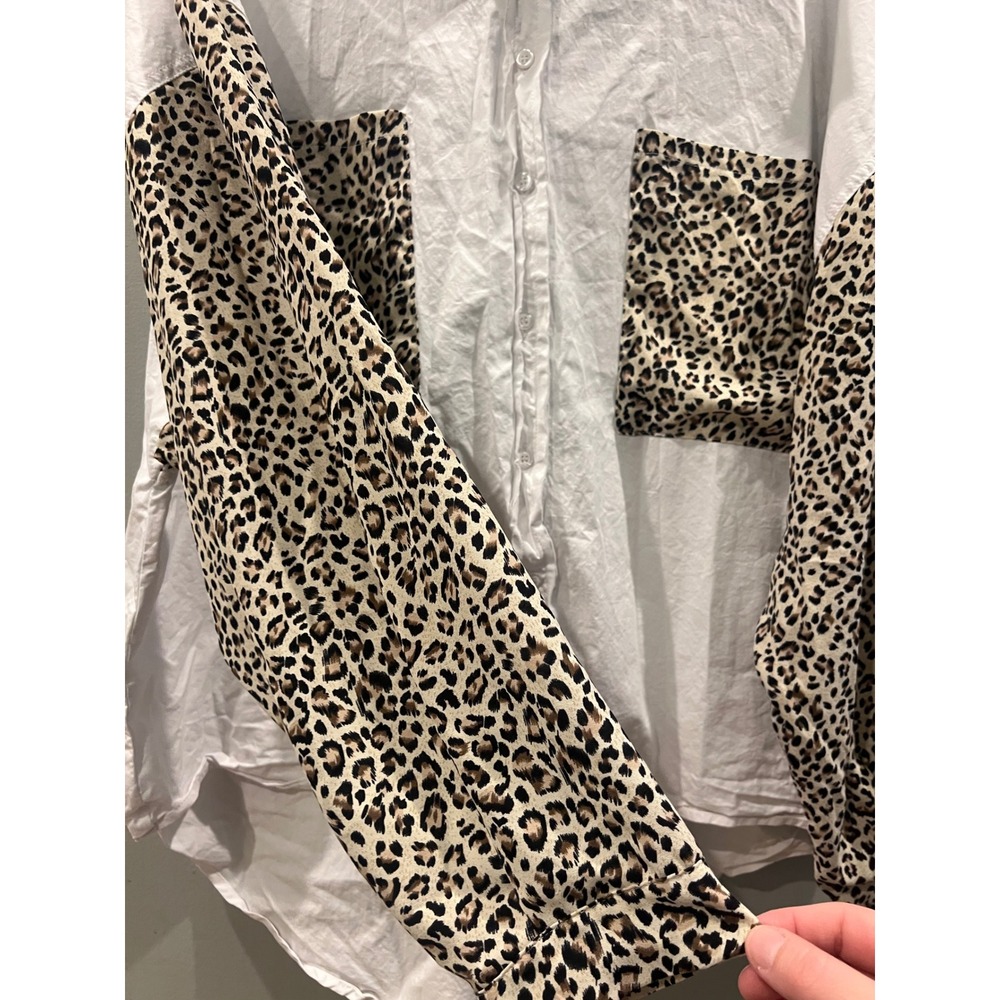 POL Cheetah Print Long Sleeve Button Down Shirt White Pockets Oversized Size L - Picture 5 of 10